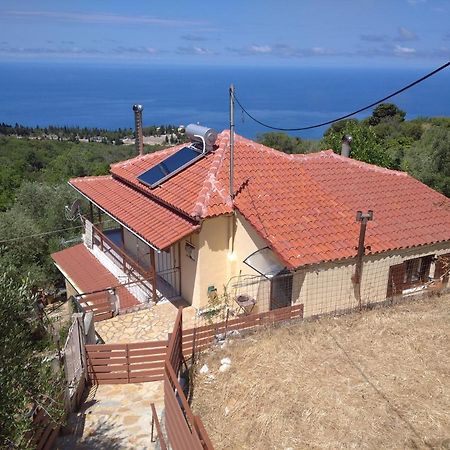 Traditional House With View Drymon Exteriör bild