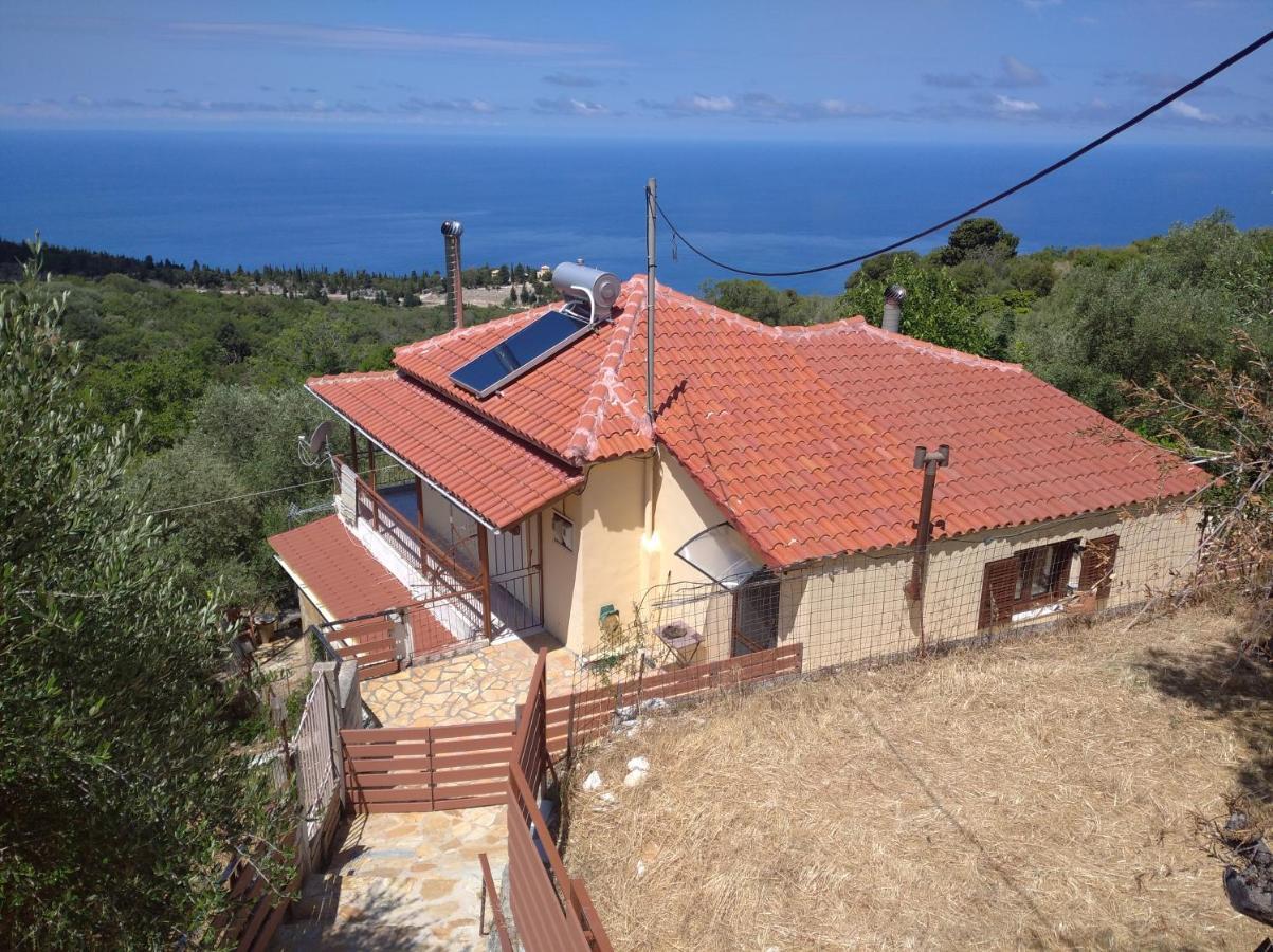 Traditional House With View Drymon Exteriör bild